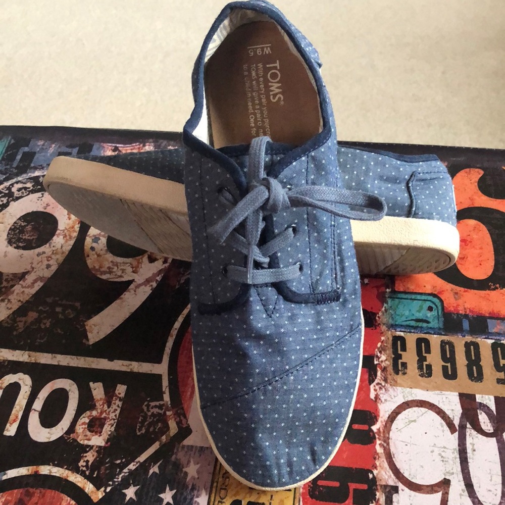 TOMS